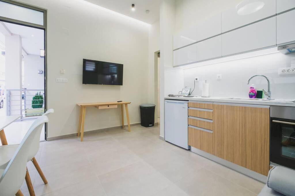 Peris 2 - Central Apt Near Old Town - Ac, Washer خانيا المظهر الخارجي الصورة
